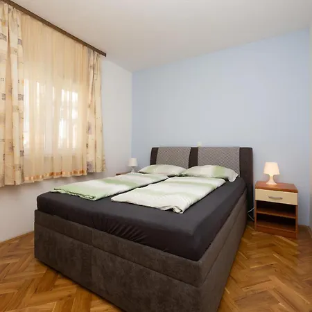 Cozy In Okrug Gornji Апартаменты Трогир